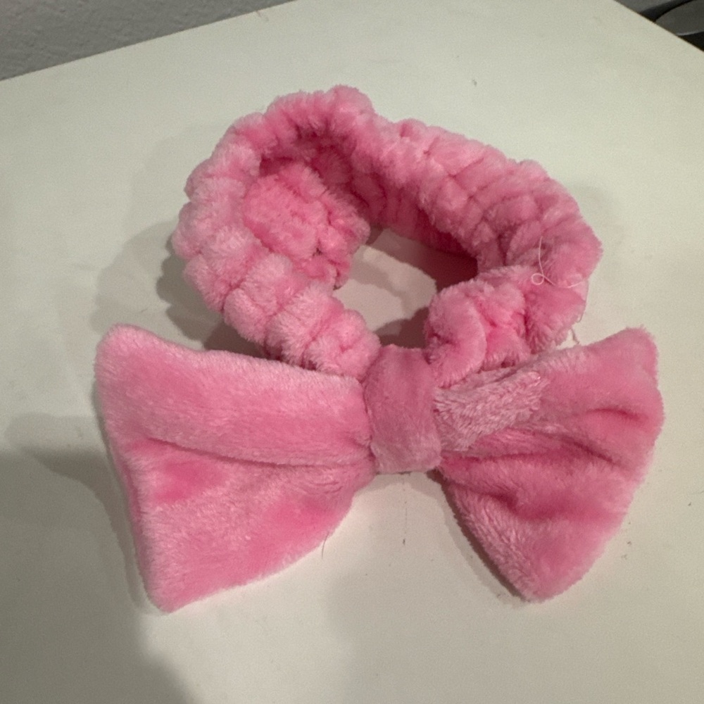 Soft Pink Bow Spa Headband – Plush‎ & Stretchy